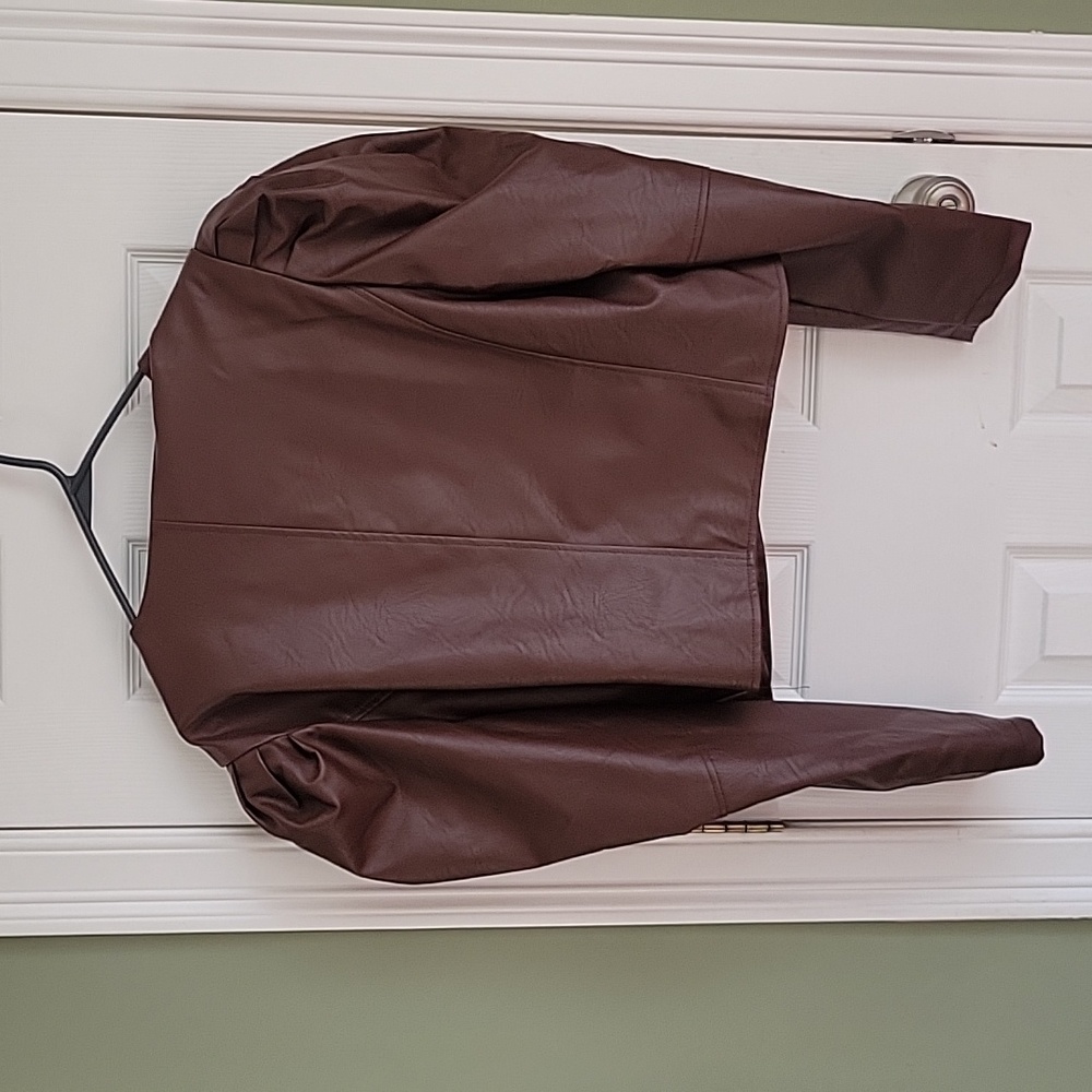 Beautiful puff sleeve crop faux leather brown jacket nwt - Picture 4 of 4